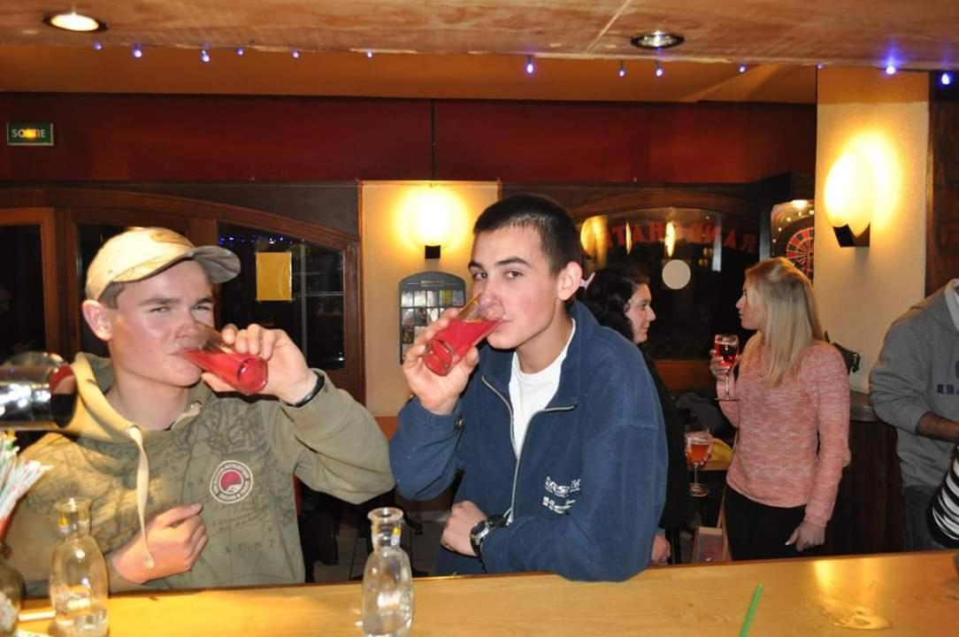 Le Grand Chatelard Hotel Bar Restaurant Sainte-Marie-de-Cuines エクステリア 写真